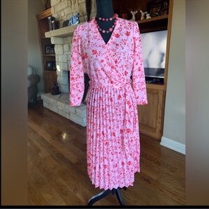 Lark & Grey Pink Floral Pleated‎ Dress